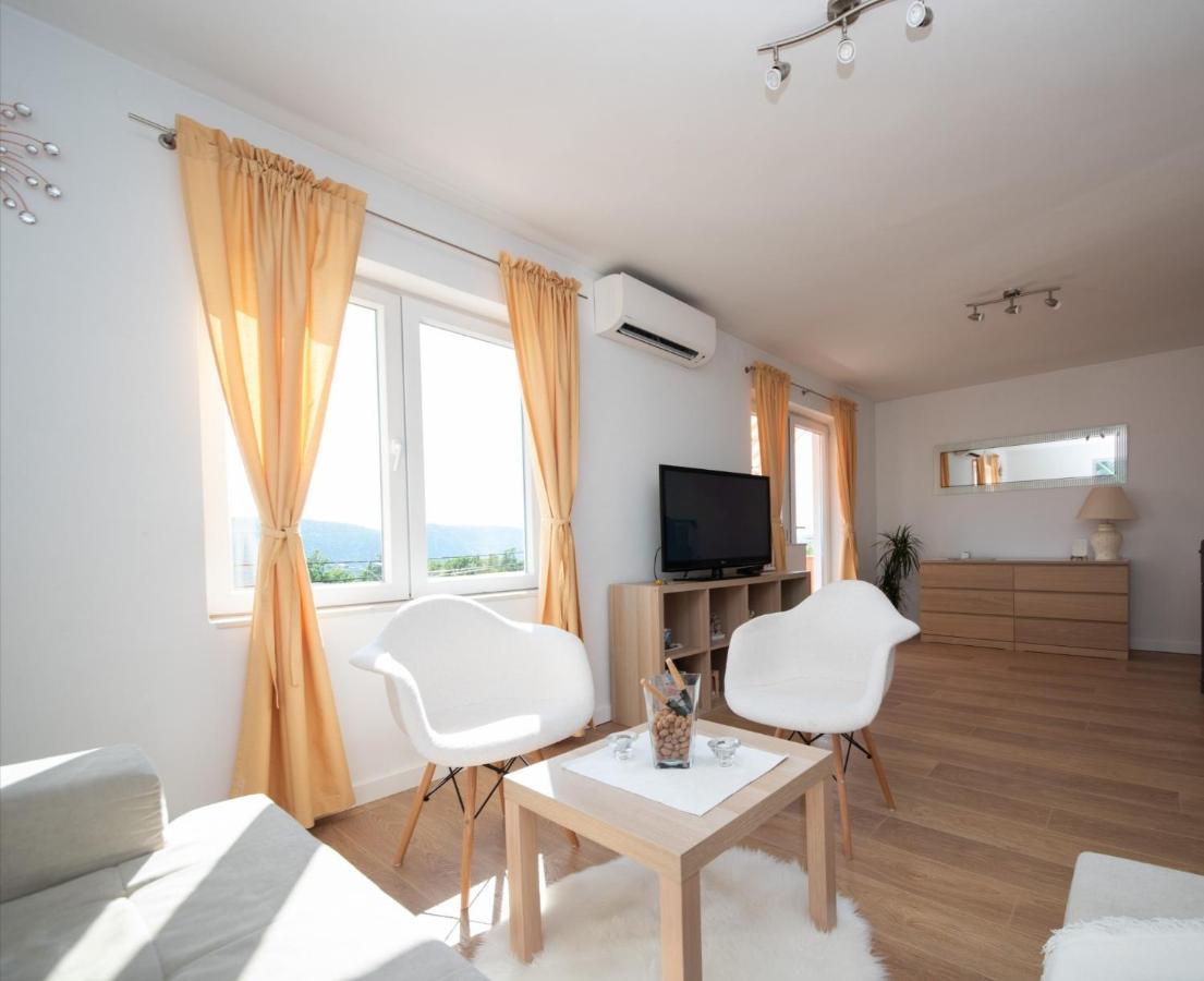 Apartman Sous Les Rochers Grizane-Belgrad Экстерьер фото