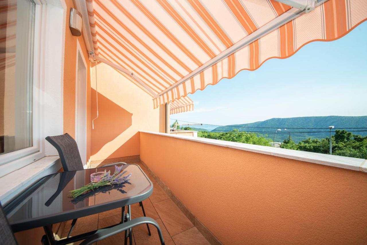 Apartman Sous Les Rochers Grizane-Belgrad Экстерьер фото