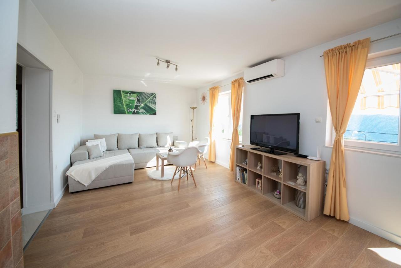 Apartman Sous Les Rochers Grizane-Belgrad Экстерьер фото