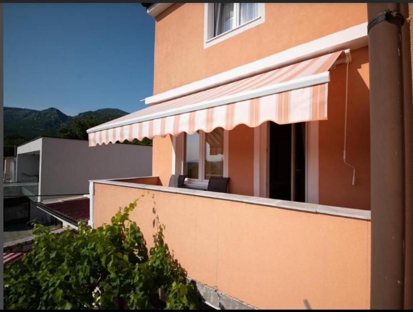 Apartman Sous Les Rochers Grizane-Belgrad Экстерьер фото